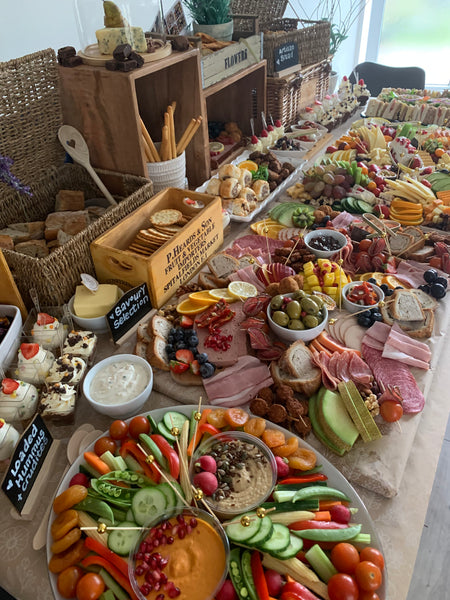 Half and Half ( A beautiful mix of 2 different buffet menu’s)
