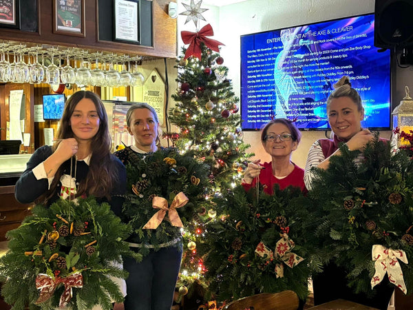 Wreath making at The Axe and Cleaver 1st December 7pm