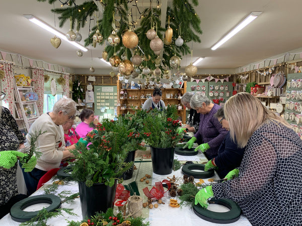 Wreath making class at the Axe & Cleaver ( Nth Somercotes) Nov 30th  7-9