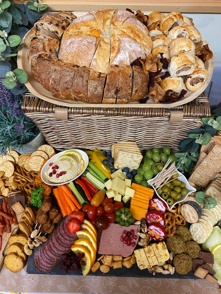 Amazing grazing tables and platters