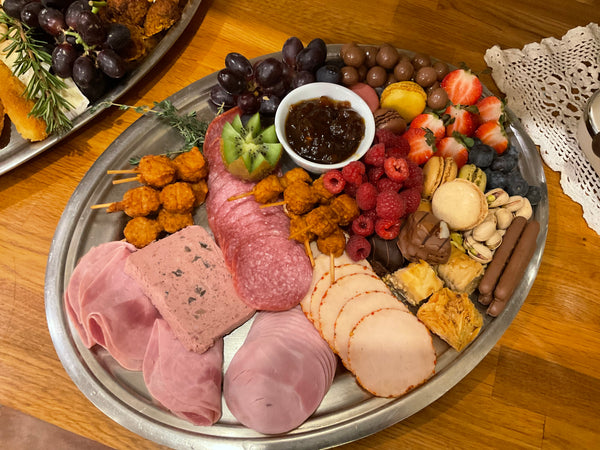 Amazing grazing tables and platters